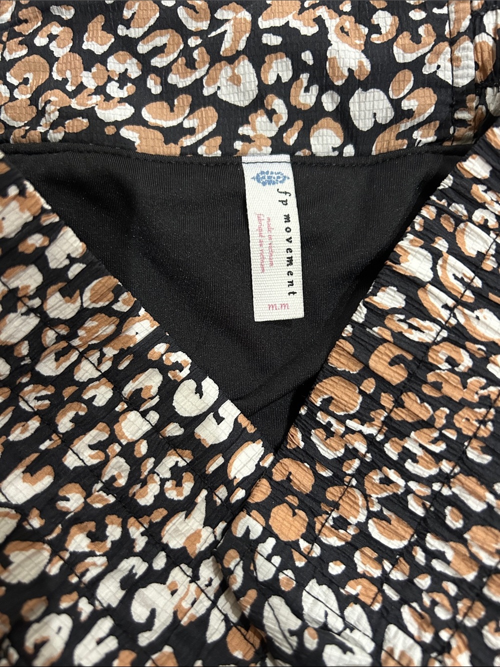 Free People movement High-Waist Leopard Print Athletic Shorts - Black/tan meium - Picture 4 of 11